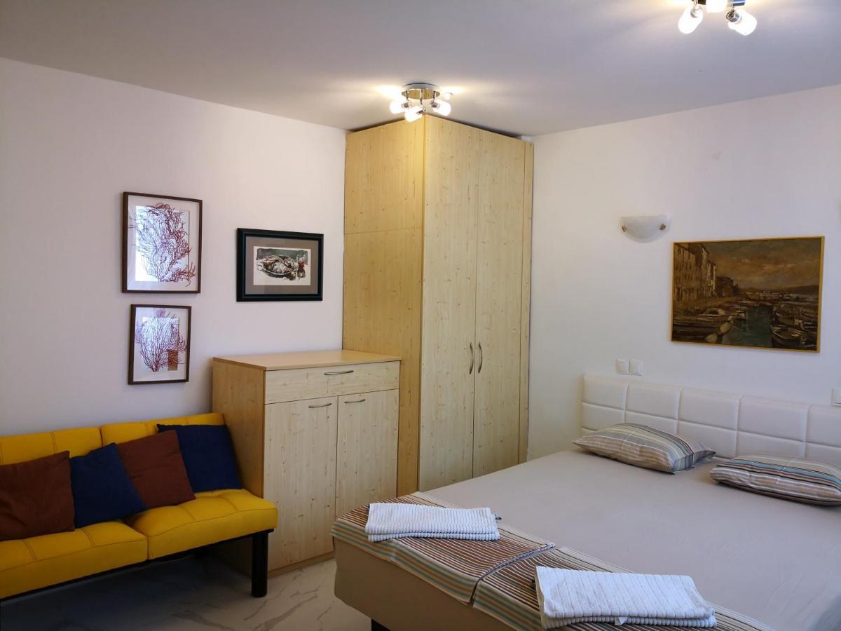 City Center Garden Apartments Шибеник Экстерьер фото