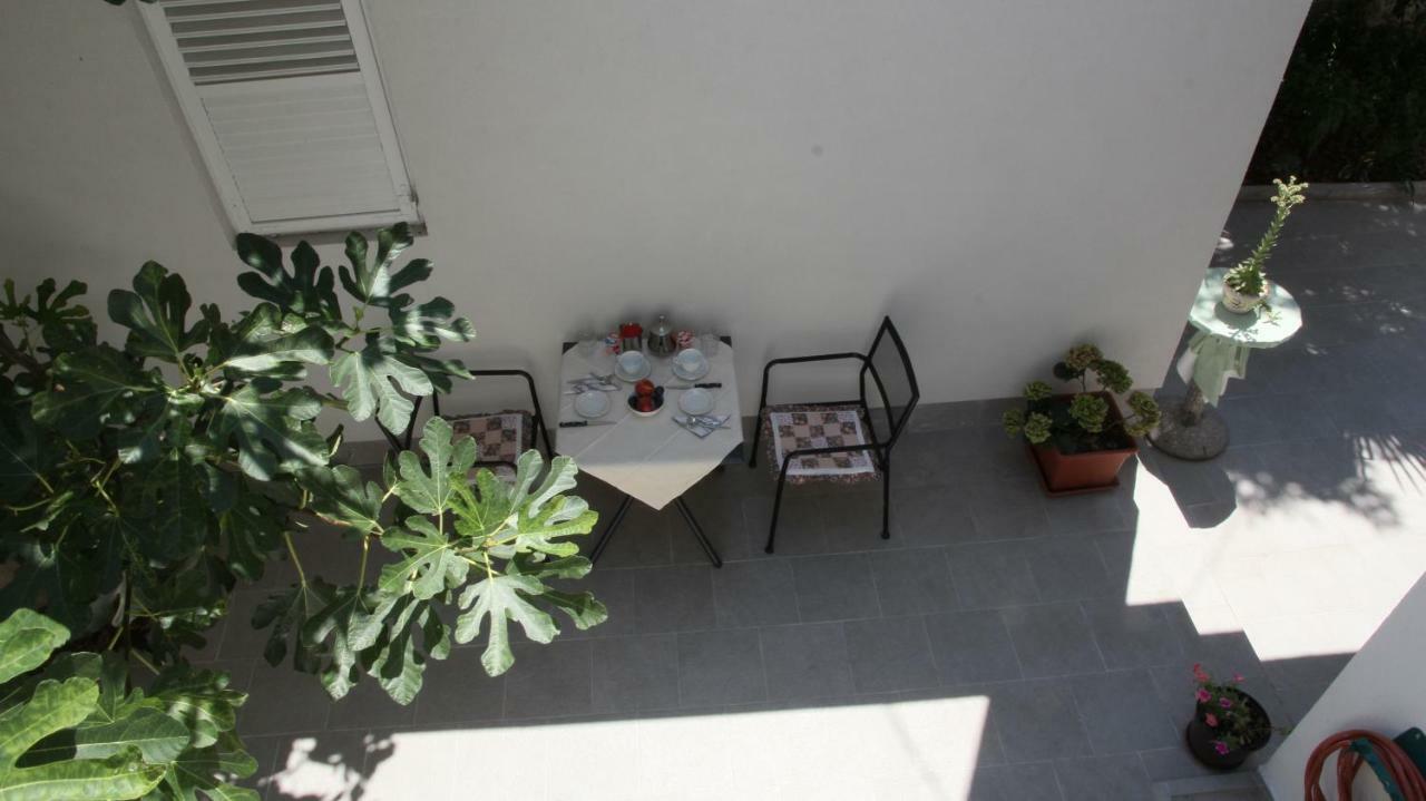City Center Garden Apartments Шибеник Экстерьер фото